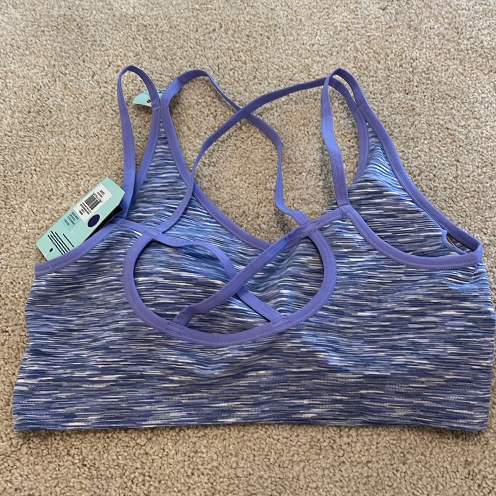 New with tags DSG seamless teardrop back - Picture 2 of 3